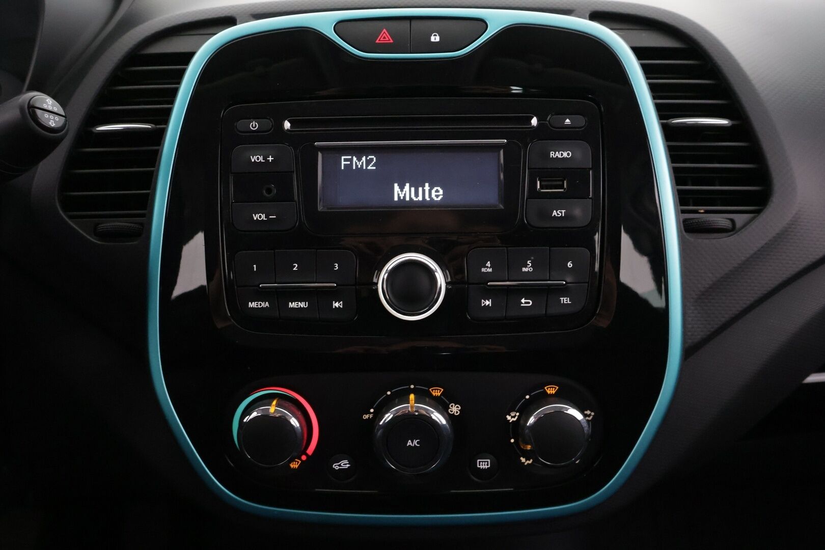Renault Captur 2015 Energy TCe 90 Authentique - *Myydään Huutokaupat.com!*