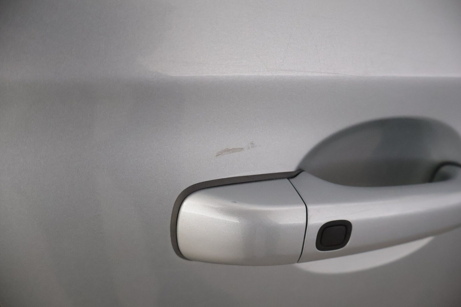 Volvo XC60 2015 D5 AWD Summum aut * Webasto / Vetokoukku / Kuskinpenkki Muistilla / Vakionopeudensäädin * - Siististi pysynyt ryhdikäs Suomi-Auto Summum varuste paketilla!