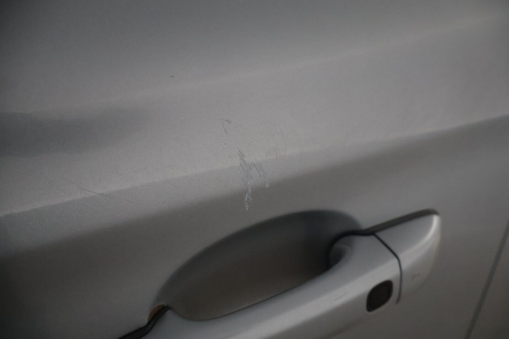 Volvo XC60 2015 D5 AWD Summum aut * Webasto / Vetokoukku / Kuskinpenkki Muistilla / Vakionopeudensäädin * - Siististi pysynyt ryhdikäs Suomi-Auto Summum varuste paketilla!