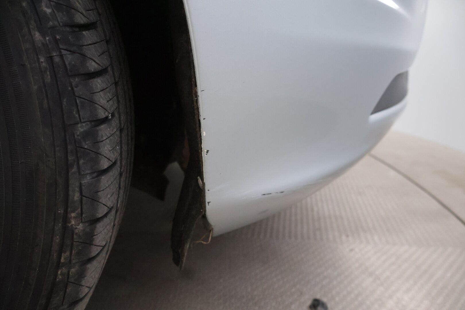 Volvo XC60 2015 D5 AWD Summum aut * Webasto / Vetokoukku / Kuskinpenkki Muistilla / Vakionopeudensäädin * - Siististi pysynyt ryhdikäs Suomi-Auto Summum varuste paketilla!