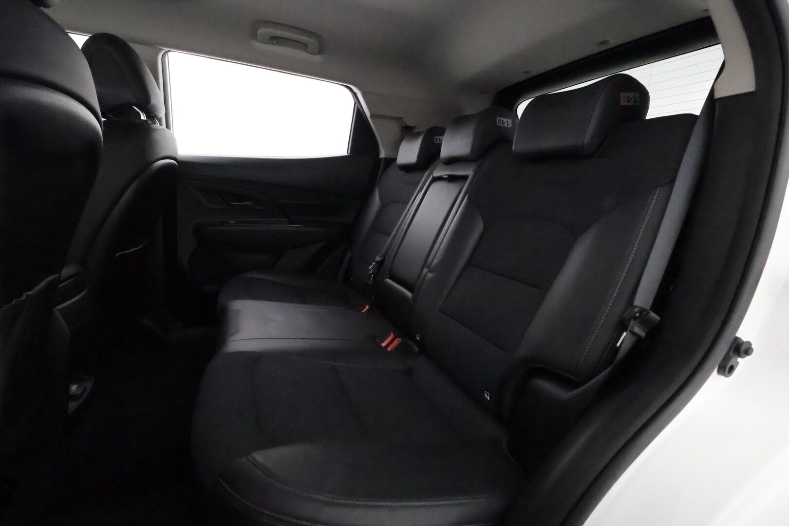 SsangYong Korando 2020 G1,5T 2WD 6AT QUARTZ **Lohkolämmitin / LED-valot / P.kamera / Kaistavahti / Navi / Puolinahat / KeylessGO** - Suomi-auto / Kahdet Renkaat