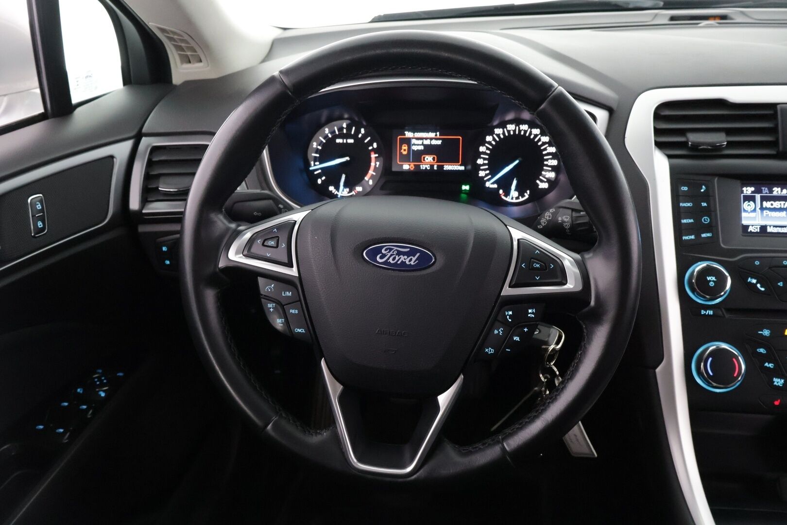 Ford Mondeo 2015 1,5 EcoBoost 160hv M6 Trend Wagon *Myydään huutokaupat.com!*