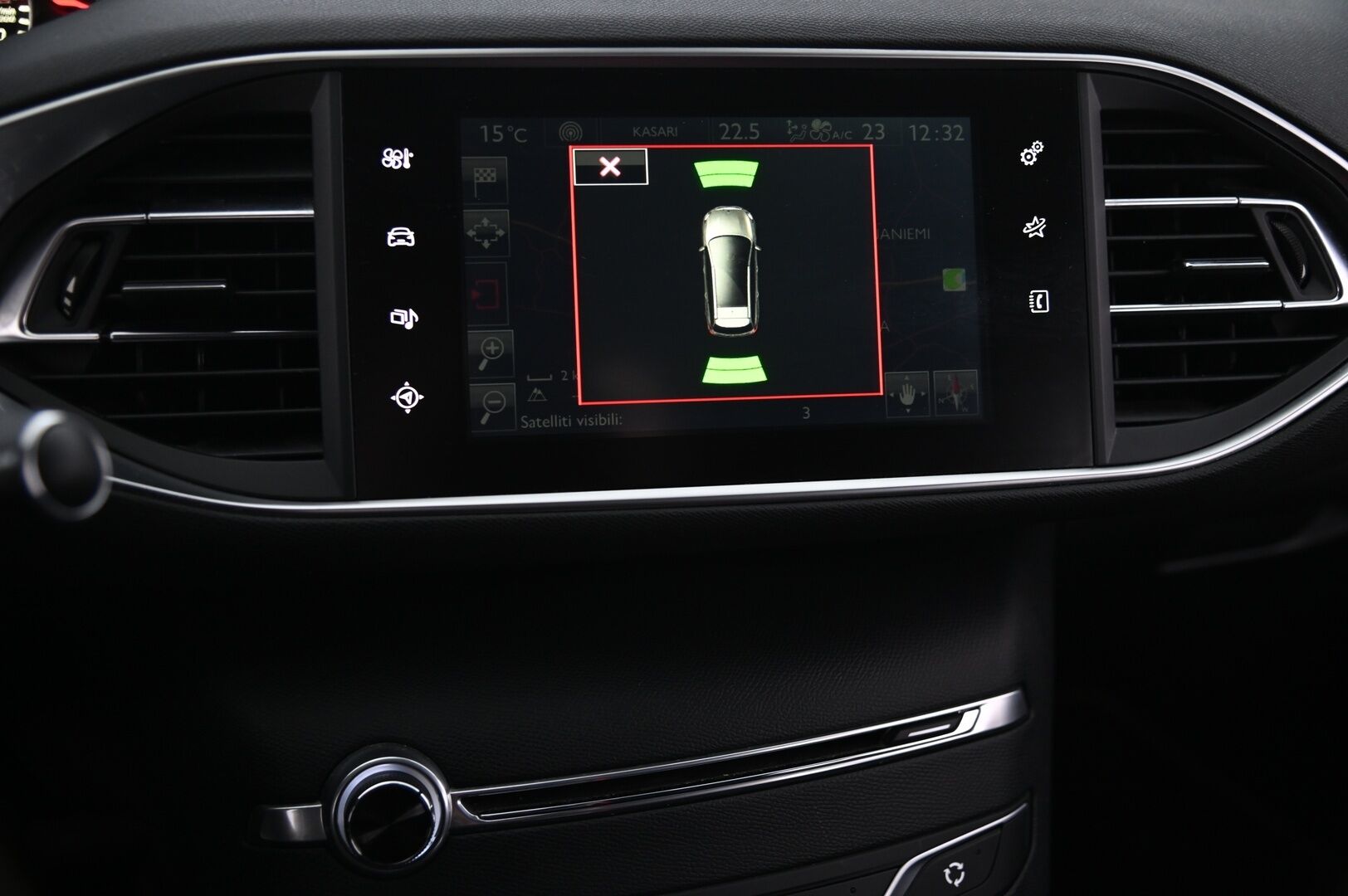 Peugeot 308 2015 SW GT THP 205 - Hierovat etuistuimet | Navi | Lohko | Juuri huollettu | Vakkari | Nahka-alcantara