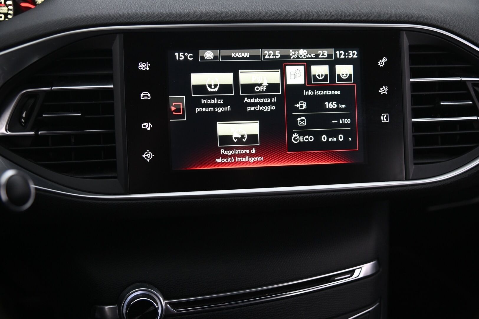Peugeot 308 2015 SW GT THP 205 - Hierovat etuistuimet | Navi | Lohko | Juuri huollettu | Vakkari | Nahka-alcantara