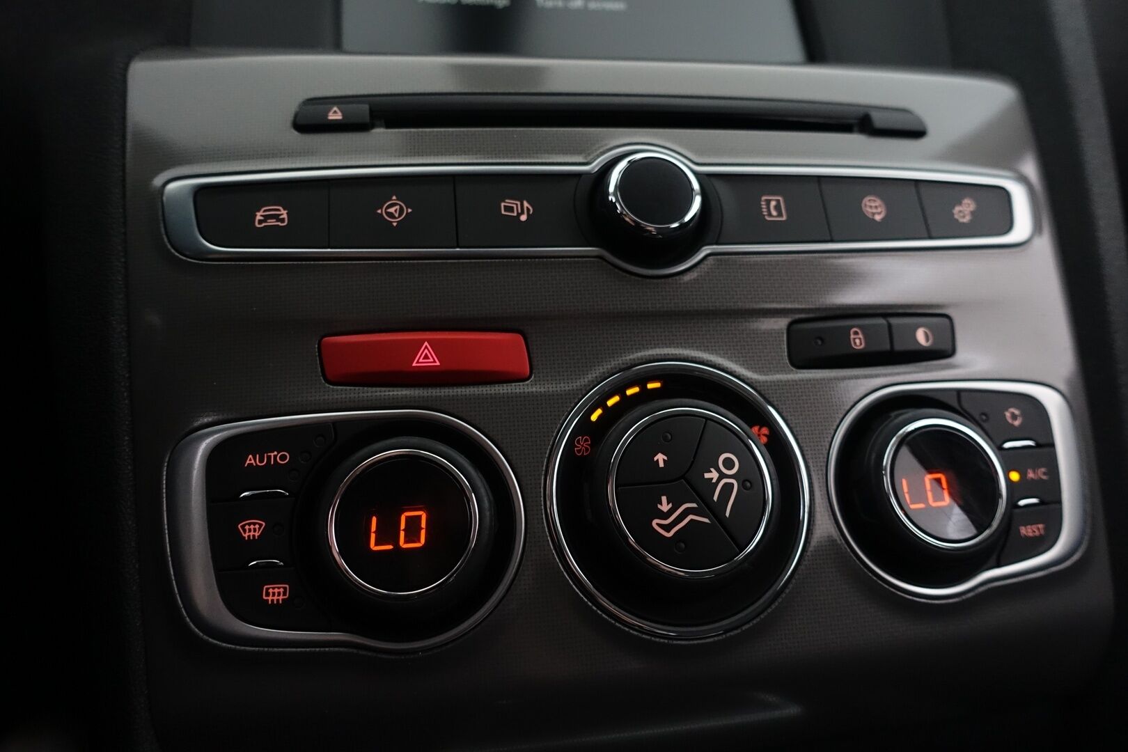 Citroen C4 2015 PureTech 130 Intensive Automaatti - Myydään huutokaupat.com sivustolla!
