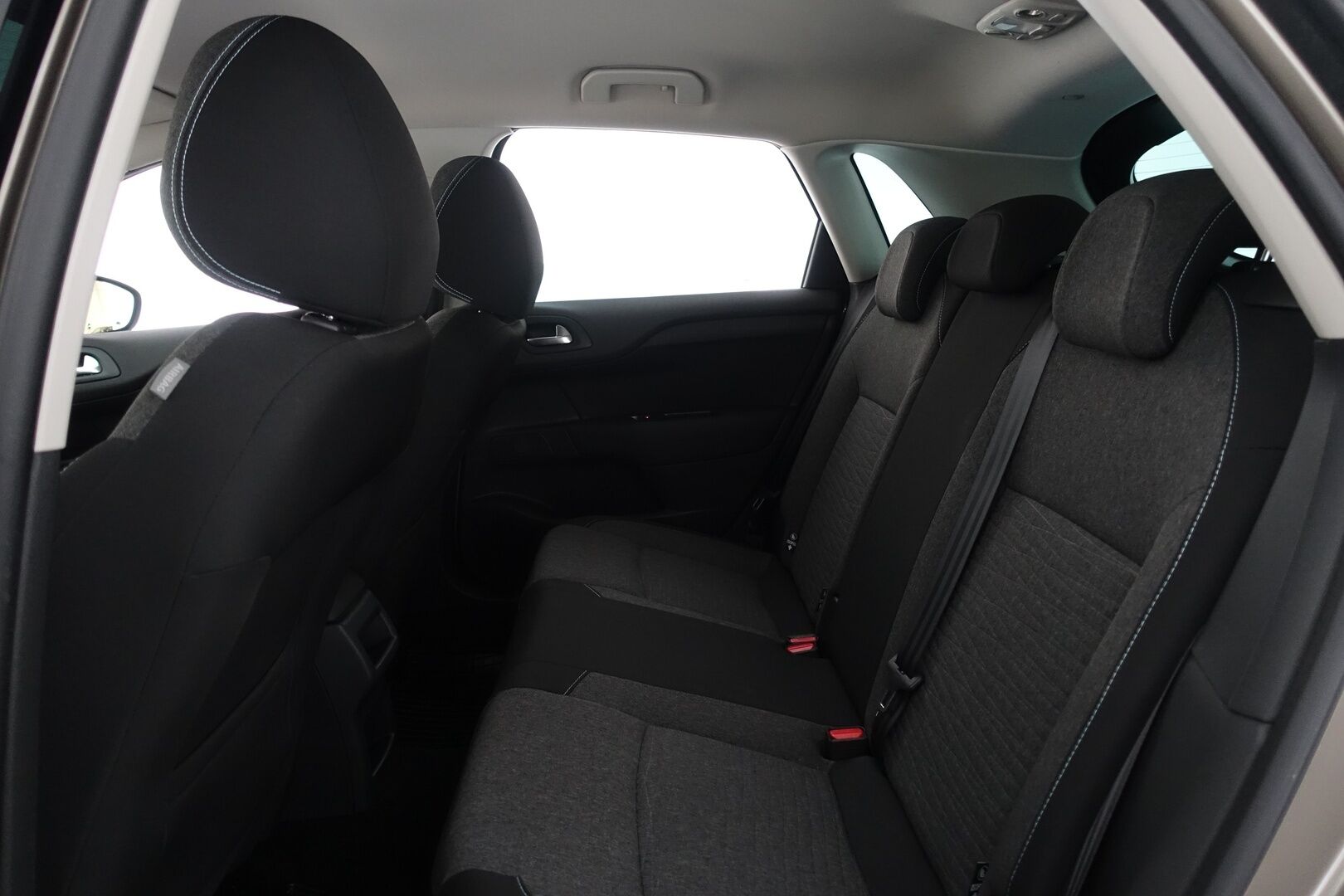 Citroen C4 2015 PureTech 130 Intensive Automaatti - Myydään huutokaupat.com sivustolla!