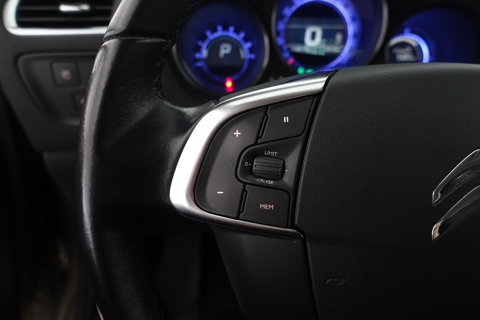 Citroen C4 2015 PureTech 130 Intensive Automaatti - Myydään huutokaupat.com sivustolla!