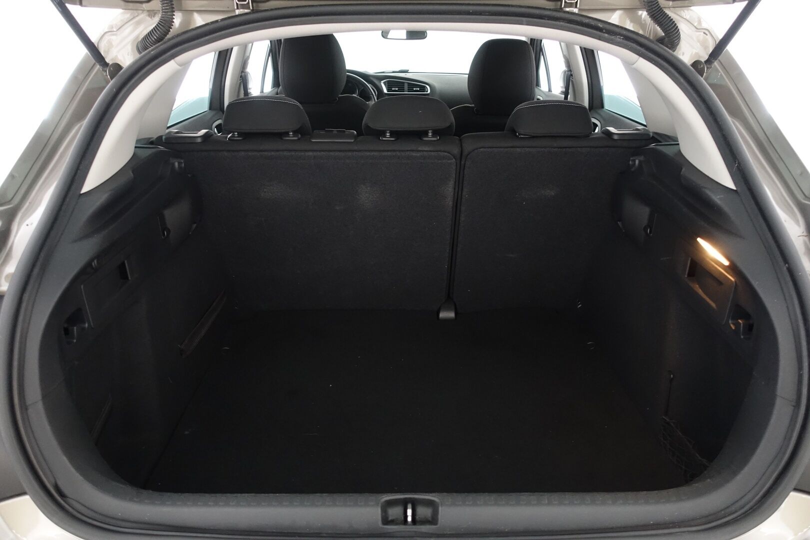 Citroen C4 2015 PureTech 130 Intensive Automaatti - Myydään huutokaupat.com sivustolla!