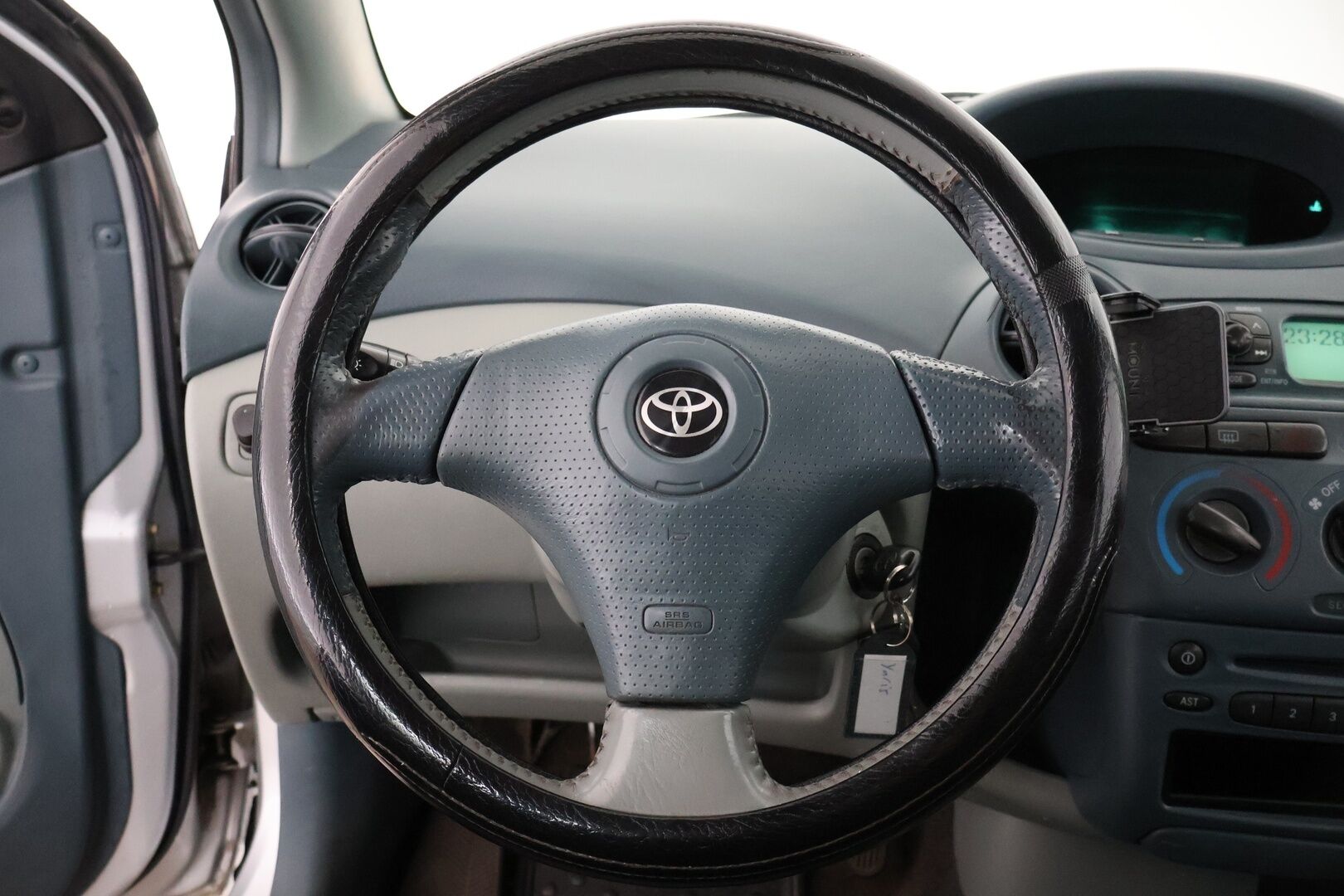 Toyota Yaris 2002 4D YARIS HATCHBACK - YritysOutlet - Myydään vain yrityksille