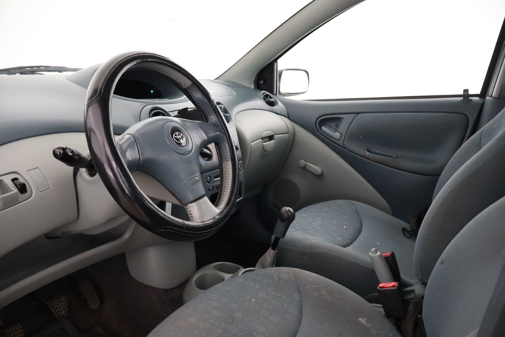 Toyota Yaris 2002 4D YARIS HATCHBACK - YritysOutlet - Myydään vain yrityksille