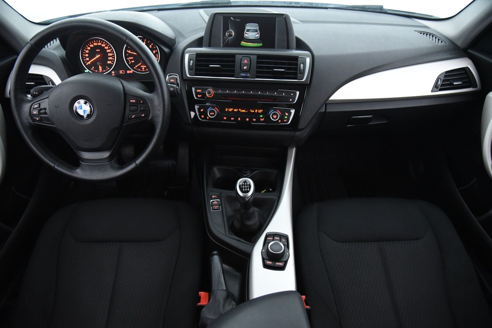 BMW 118 2016 F20 Hatchback 118i Business / HiFi / LED / Vakkari / Prof. keskinäyttö - Ketju vaihdettu / P. Tutka - HULLUT JOULUT KORKOTARJOUS 2,49% 