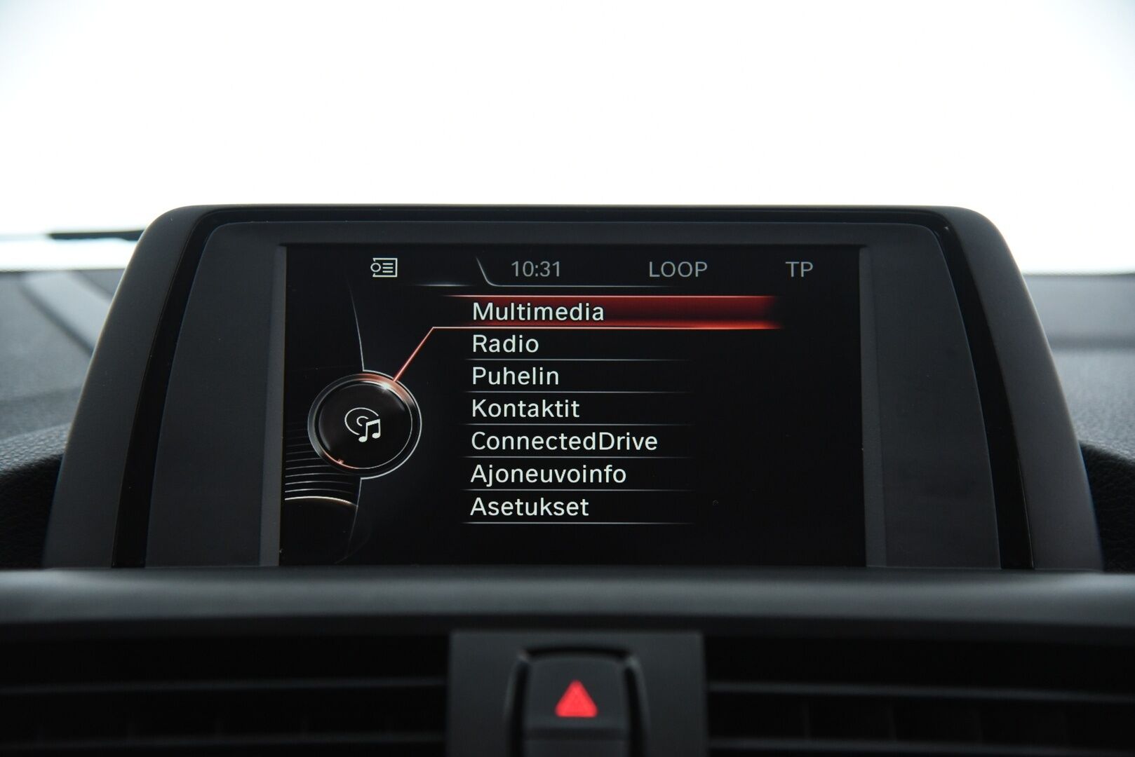 BMW 118 2016 F20 Hatchback 118i Business / HiFi / LED / Vakkari / Prof. keskinäyttö - Ketju vaihdettu / P. Tutka - HULLUT JOULUT KORKOTARJOUS 2,49% 