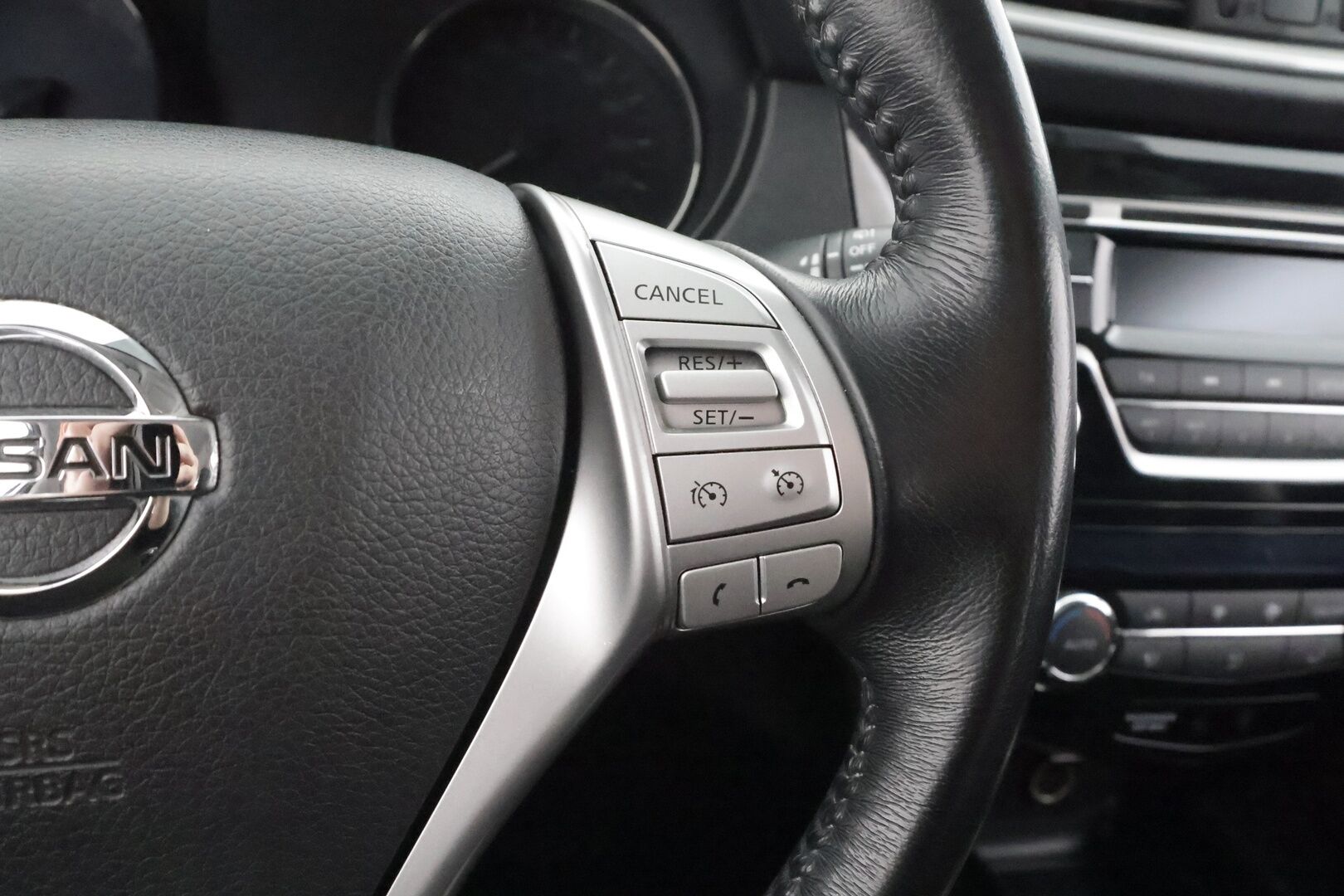 Nissan X-Trail 2016 DIG-T 163 Acenta 2WD 6 MT E6 - | Koukku | Vakkari | BT | LED -lisävalo | Lohko + sisälämmitin | Aut. ilmastointi | P.tutkat | 2x renkaat aluin | Suomiauto | Huoltokirja | 