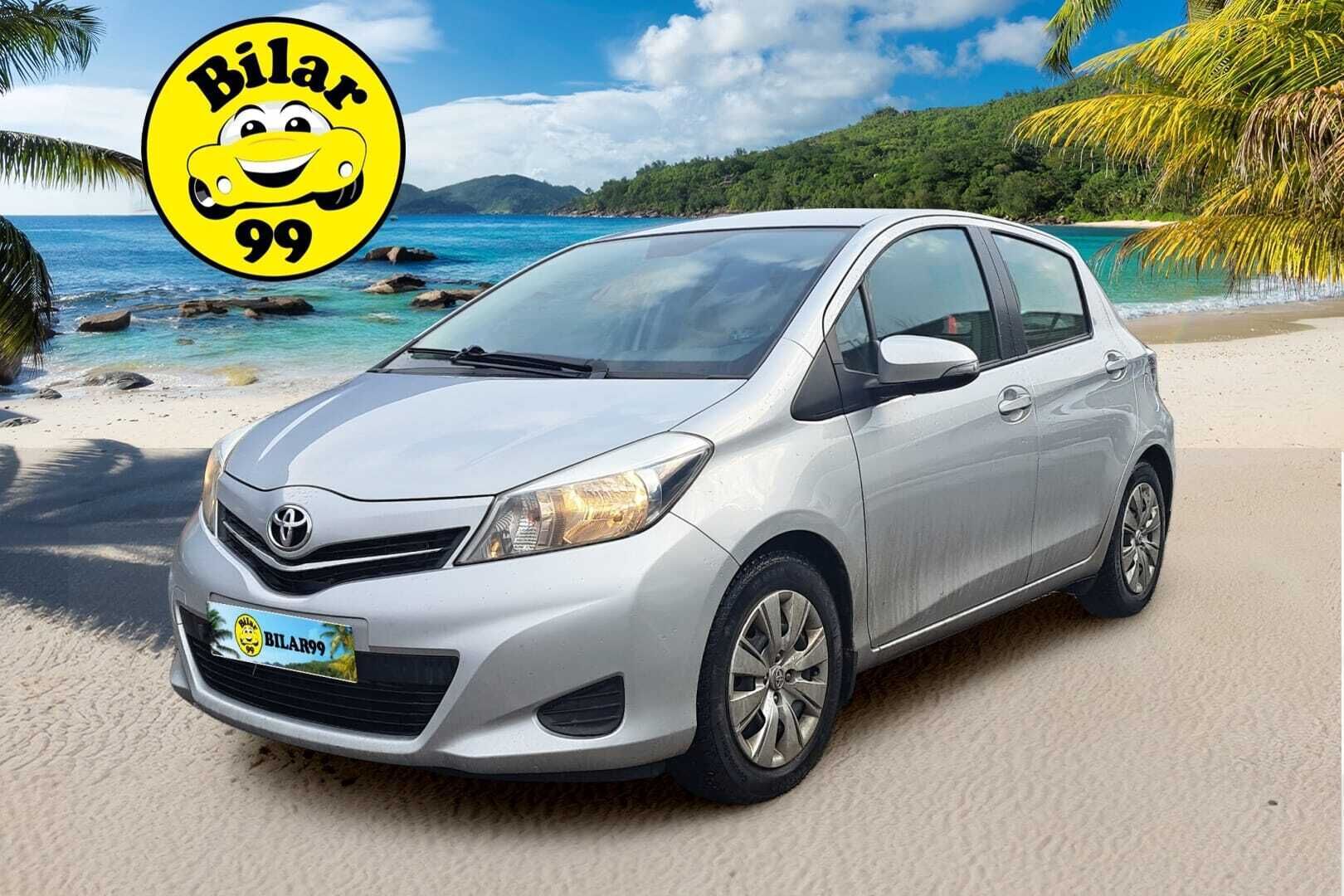 Toyota Yaris 2014 1,33 Dual VVT-i Active 5ov * Webasto / P-Kamera / Bluetooth / Vakionopeudensäädin * - Suomi-auto / 2x Renkaat 