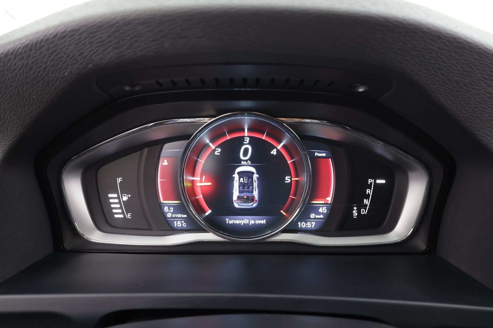 Volvo V60 2016 D4 Business aut * Suomi-auto / Vakkari / P.tutka / Webasto / Xenon / Navi / Koukku / KeylessGo / Puolinahat / Digimittaristo * - Kahdet renkaat aluvanteilla / Merkkihuollettu / Juuri huollettu - HULLUT BLACKWEEK JATKOT - KORKOTARJOUS 2,49%