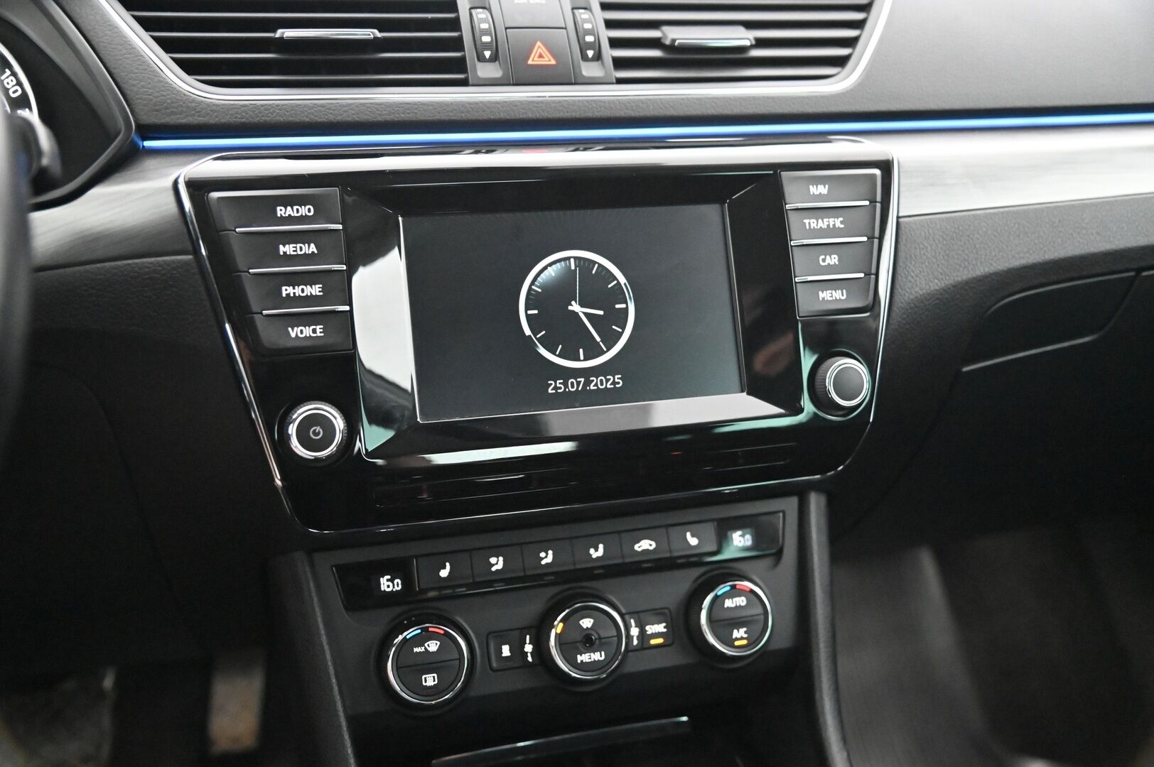 Skoda Superb 2016 1,4 TSI ACT Style DSG Autom *ACC / Webasto / Canton / Muistipenkki / Navi* - *Juuri Huollettu! / 2xrenkaat vanteilla*