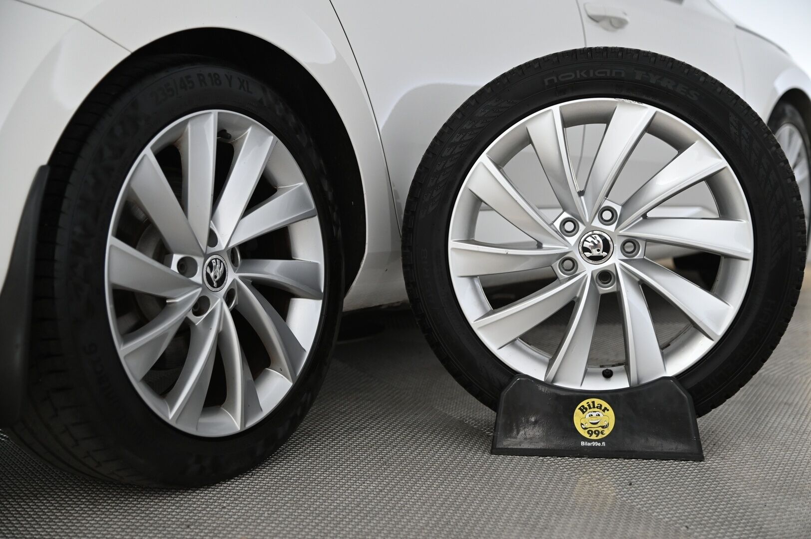 Skoda Superb 2016 1,4 TSI ACT Style DSG Autom *ACC / Webasto / Canton / Muistipenkki / Navi* - *Juuri Huollettu! / 2xrenkaat vanteilla*