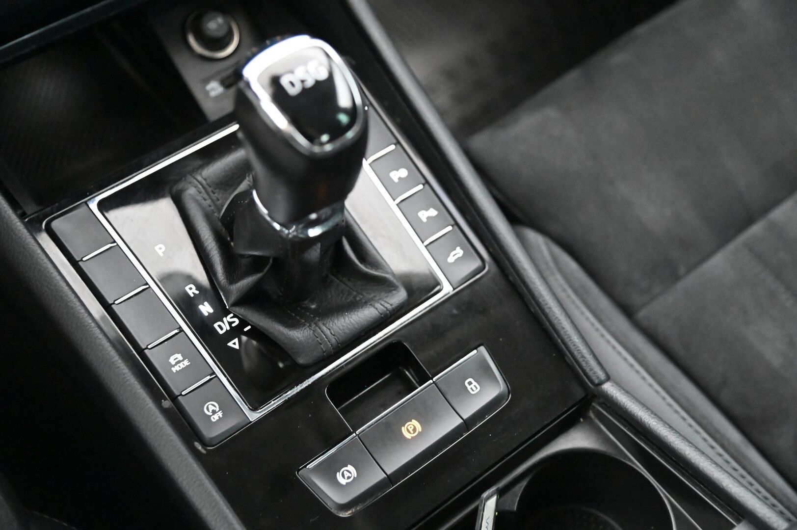 Skoda Superb 2016 1,4 TSI ACT Style DSG Autom *ACC / Webasto / Canton / Muistipenkki / Navi* - *Juuri Huollettu! / 2xrenkaat vanteilla*