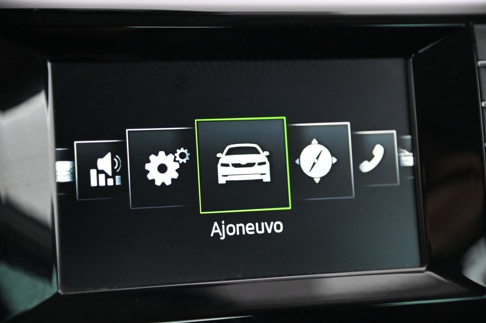 Skoda Superb 2016 1,4 TSI ACT Style DSG Autom *ACC / Webasto / Canton / Muistipenkki / Navi* - *Juuri Huollettu! / 2xrenkaat vanteilla*
