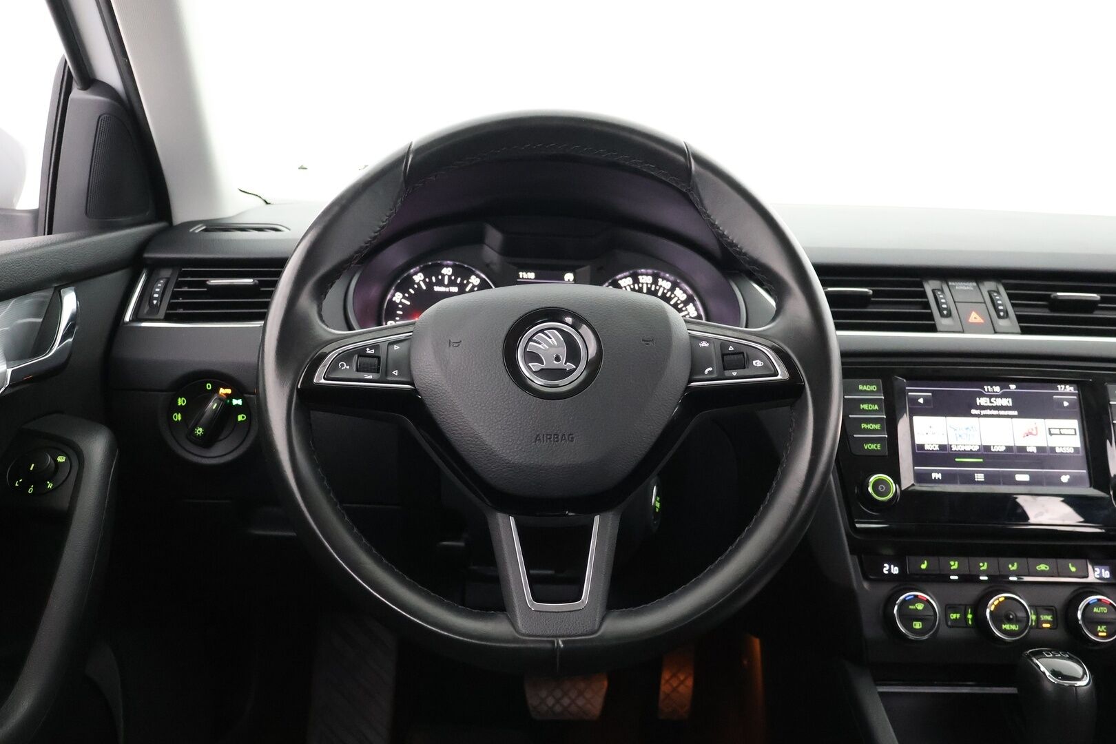 Skoda Octavia 2016 1,2 TSI Style DSG Autom. - | Suomi-auto | Vakkari | P. Tutkat | Lohko+sisäp. | SmartLink | Bi-Xenon | Kaukovaloassistentti | Todella siisti! |