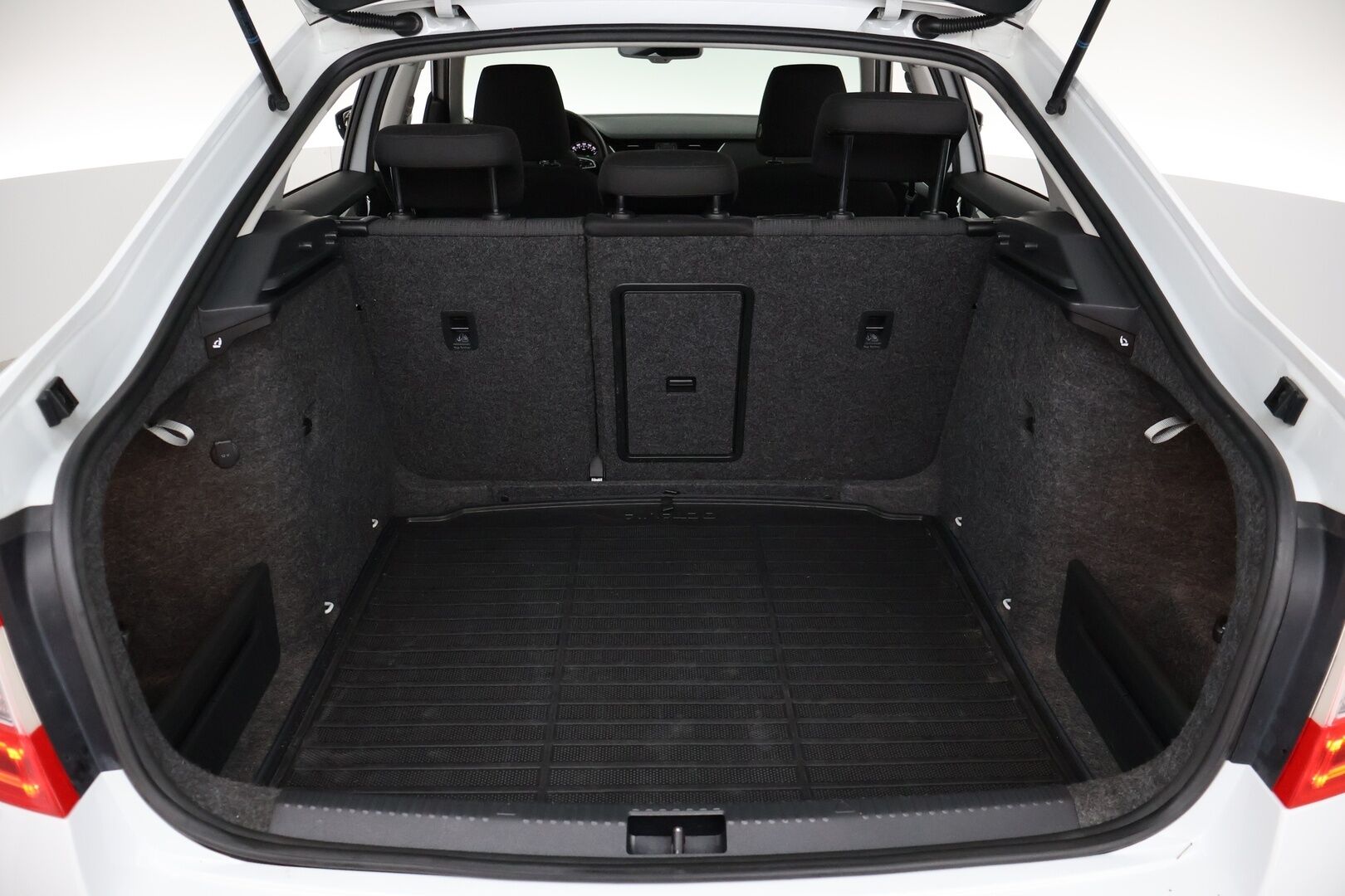 Skoda Octavia 2016 1,2 TSI Style DSG Autom. - | Suomi-auto | Vakkari | P. Tutkat | Lohko+sisäp. | SmartLink | Bi-Xenon | Kaukovaloassistentti | Todella siisti! |