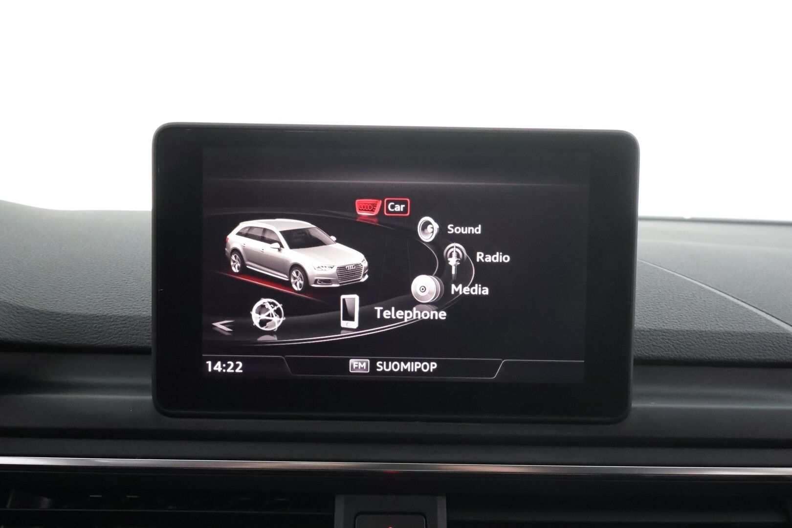 Audi A4 2016 Avant Business Sport 2,0 TDI 110 kW S tronic * Webasto / Matrix LED / Vakkari / Apple&Android / Sporttipenkit / P.tutkat / Koukku * - Alletaittuva koukku / Seuraava huolto 3/2027! / 