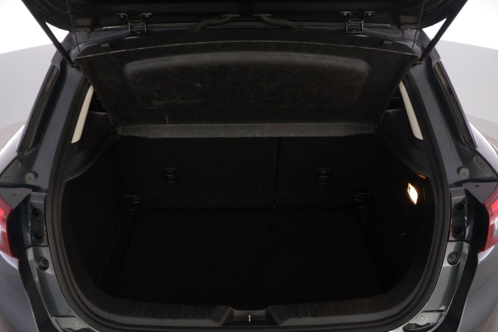 Mazda CX-3 2017 2,0 (120) SKYACTIV-G Optimum 6MT *Suomi-auto / Vakionopeudensäädin / Peruutustutka / Lohkolämmitin* - *Hyvin huollettu / 2x Renkaat & Vanteet / Komeat kesävanteet*