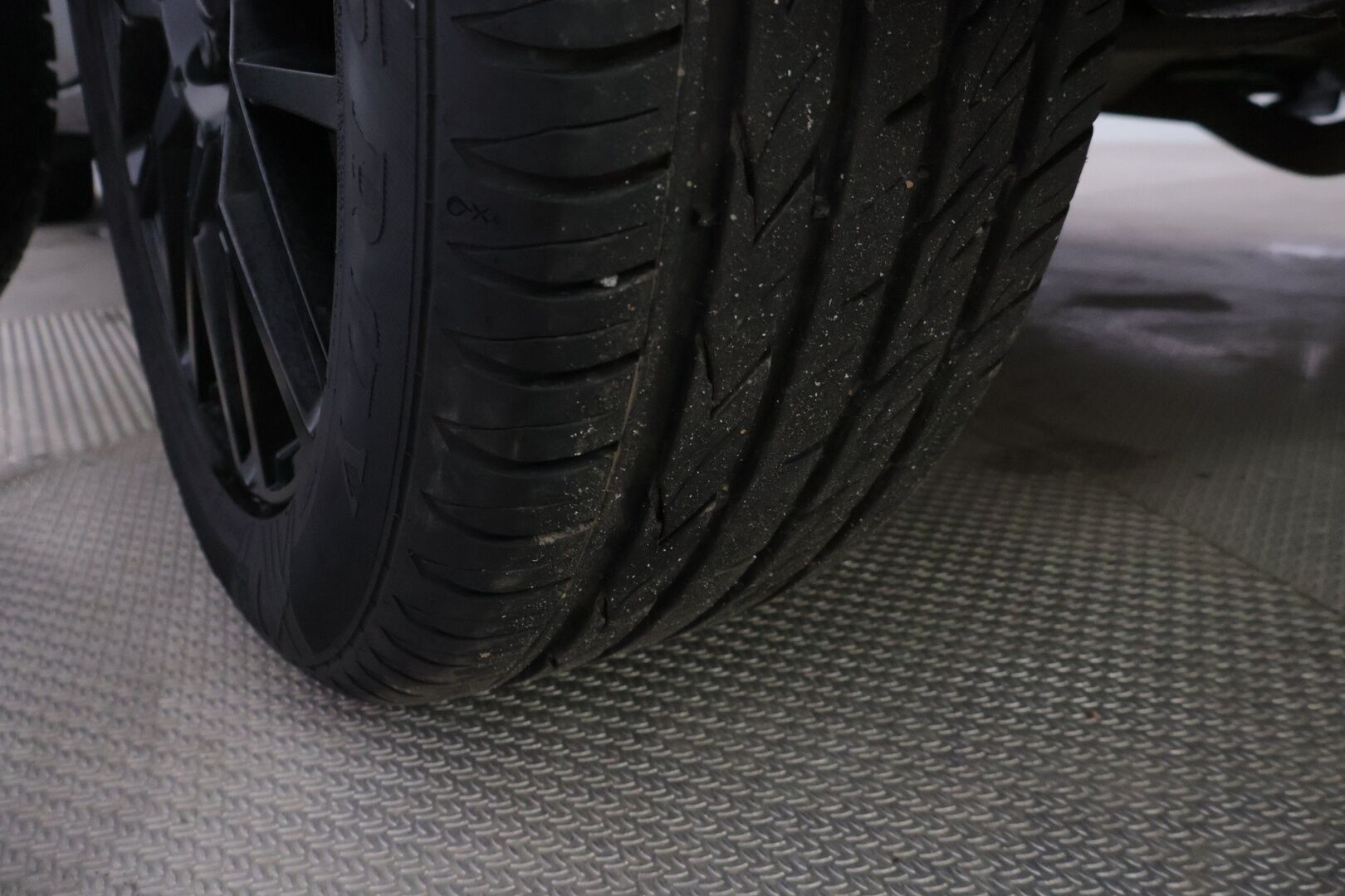 Mazda CX-3 2017 2,0 (120) SKYACTIV-G Optimum 6MT *Suomi-auto / Vakionopeudensäädin / Peruutustutka / Lohkolämmitin* - *Hyvin huollettu / 2x Renkaat & Vanteet / Komeat kesävanteet*