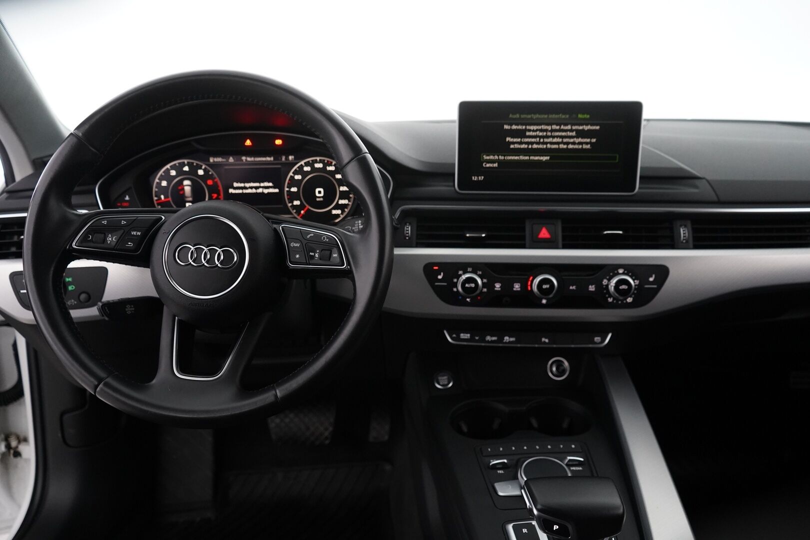 Audi A4 2016 2.0 TFSI 140kW Avant Business Sport S tronic *Digimittaristo / Vetokoukku / Sporttipenkit / Lohko / Navi* - Katso mihin hintaan! / Suomi-auto / Kahdet komeat vanteet / Juuri huollettu ja katsastettu!