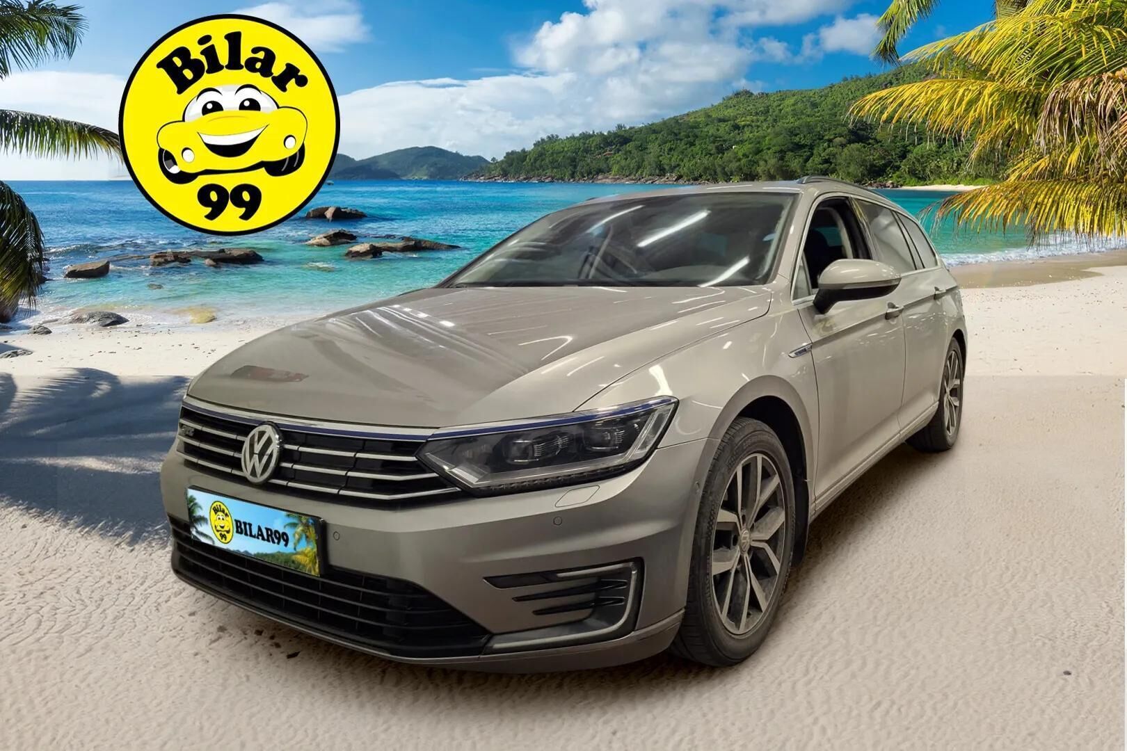 Volkswagen Passat 2016 Variant GTE Plug-In Hybrid 160 kW (218 hv) DSG * Webasto / ACC / Digimittaristo / Koukku / P.tutkat / Sporttipenkit * - SOH 93.8%! / Mekatroniikka korjattu 05/2023 / Jakohihna vaihdettu 2022 / 2xrenkaat & vanteet 