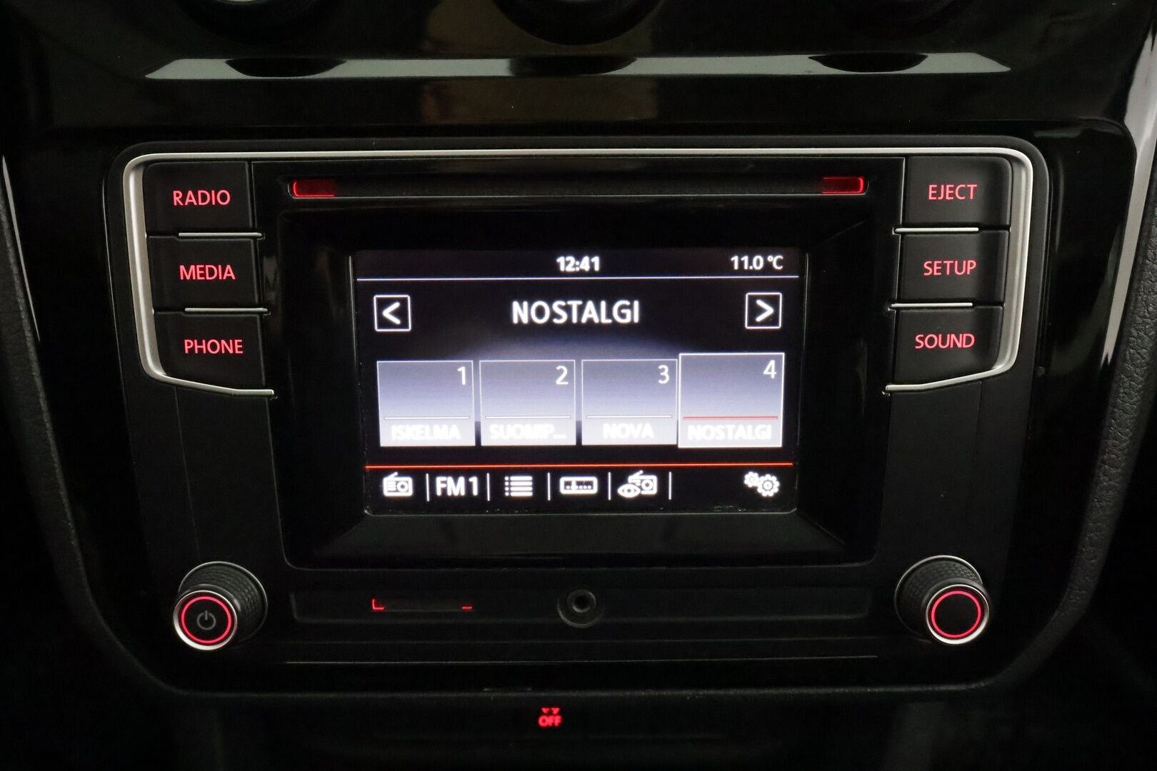 Volkswagen Caddy Maxi 2016 Highline 2,0 TDI 110kW DSG 7-P * Webasto / Xenon / P.tutka / Vakkari / Bluetooth * - Suomi-auto / Kahdet renkaat aluvanteilla 