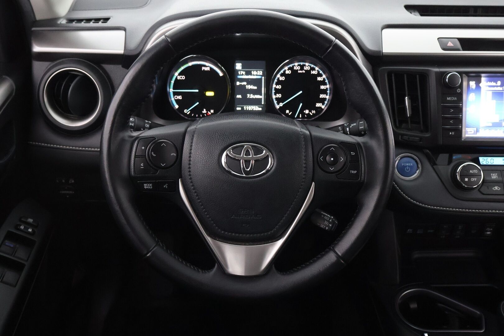 Toyota RAV4 2016 2,5 Hybrid FWD Active - Peruutuskamera / Navigointi / Merkkihuollot / LED / Sähköluukku / Suomiauto / Erittäin hyvin huollettu!
