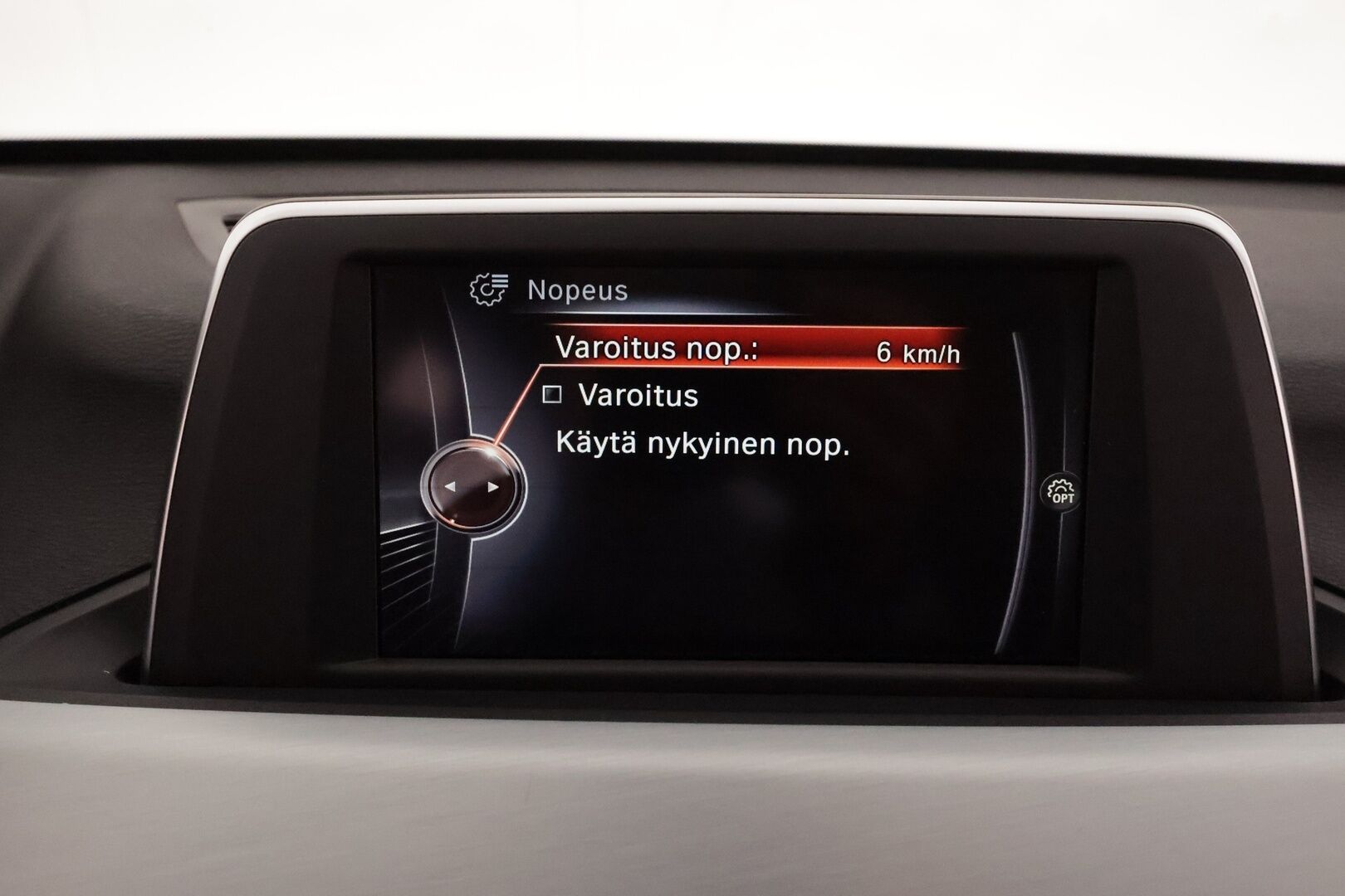 BMW X1 2016 F48 xDrive18d A Business xLine *Sporttipenkit / ComfortAccess / P.kamera / Vakkari / Lohkolämmitin / Koukku* - Suomi-auto / Kahdet renkaat aluvanteilla
