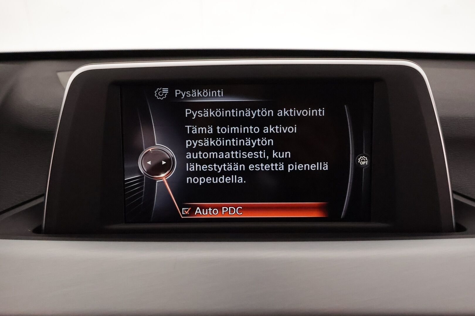 BMW X1 2016 F48 xDrive18d A Business xLine *Sporttipenkit / ComfortAccess / P.kamera / Vakkari / Lohkolämmitin / Koukku* - Suomi-auto / Kahdet renkaat aluvanteilla