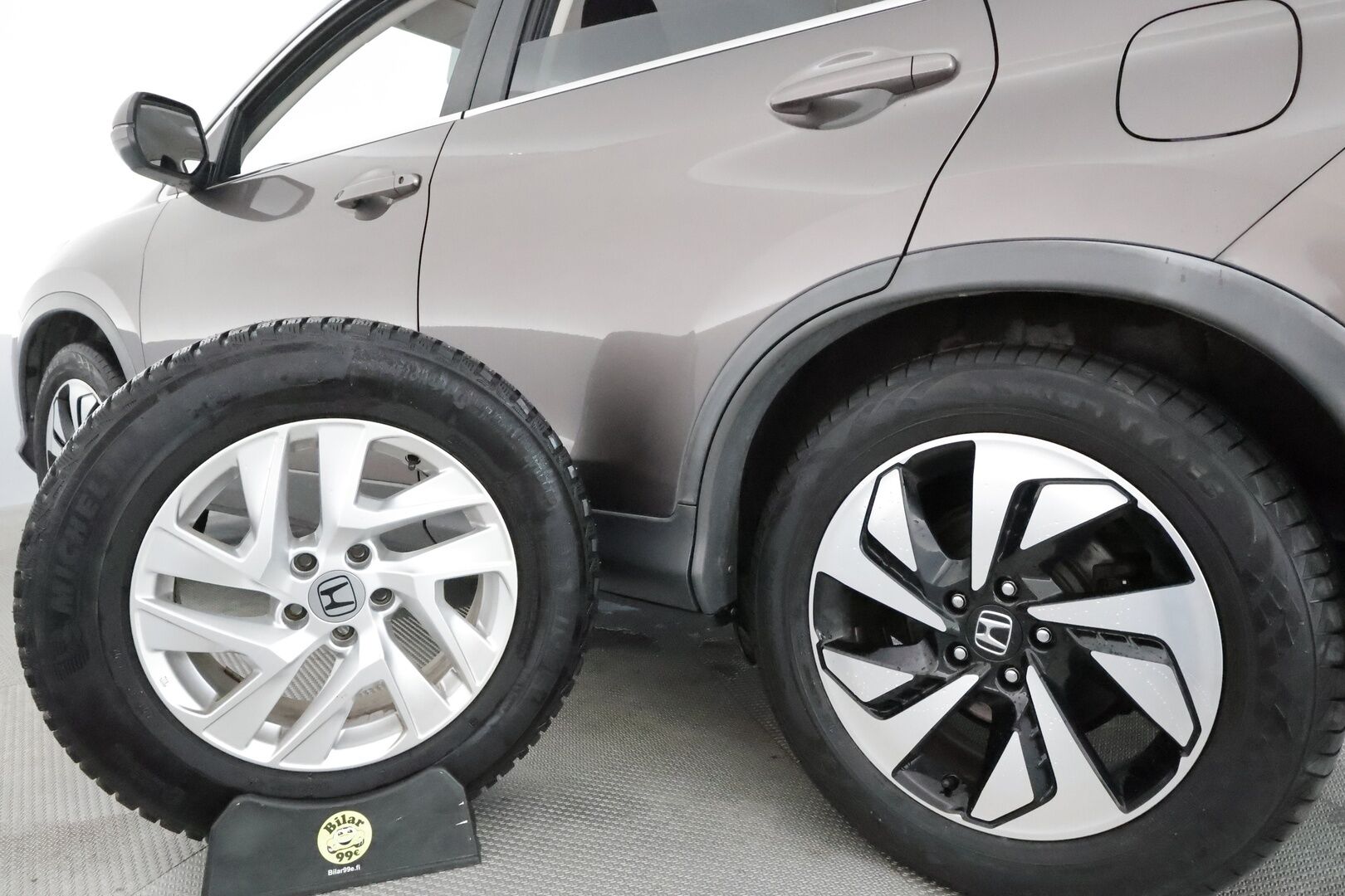 Honda CR-V 2016 1,6 Diesel Lifestyle AT **Vakkari / Lohkolämmitin / P.kamera / Puolinahat / Koukku** - Suomi-auto / Kahdet renkaat aluvanteilla - HULLUT BLACKWEEK JATKOT - KORKOTARJOUS 2,49%