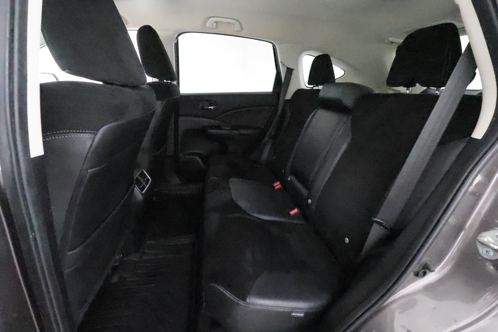 Honda CR-V 2016 1,6 Diesel Lifestyle AT **Vakkari / Lohkolämmitin / P.kamera / Puolinahat / Koukku** - Suomi-auto / Kahdet renkaat aluvanteilla - HULLUT BLACKWEEK JATKOT - KORKOTARJOUS 2,49%