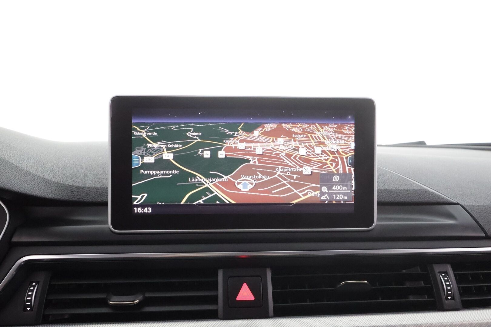 Audi A4 2016 Sedan First Edition Business Sport 2,0 TDI 140 kW quattro S tronic * Webasto / Koukku / Navi / Sporttinahat * - Suomi-auto 