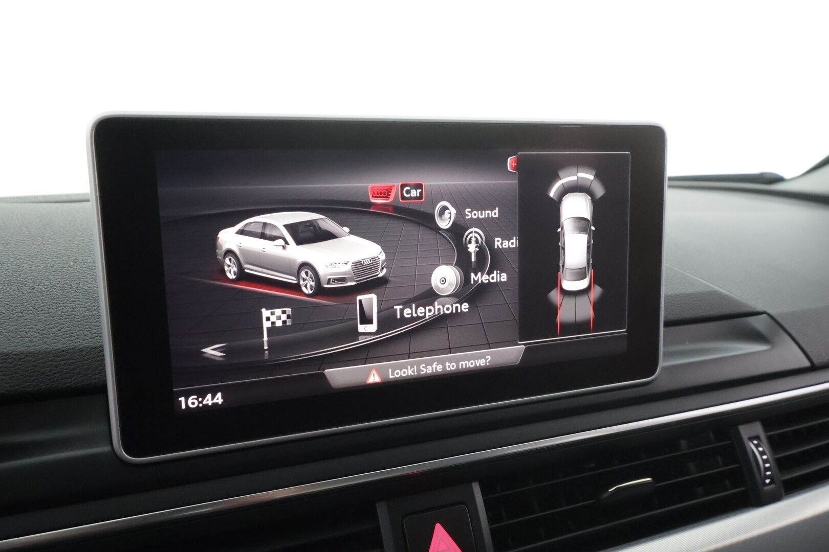 Audi A4 2016 Sedan First Edition Business Sport 2,0 TDI 140 kW quattro S tronic * Webasto / Digimittaristo / Koukku / Sporttinahat * - Suomi-auto 