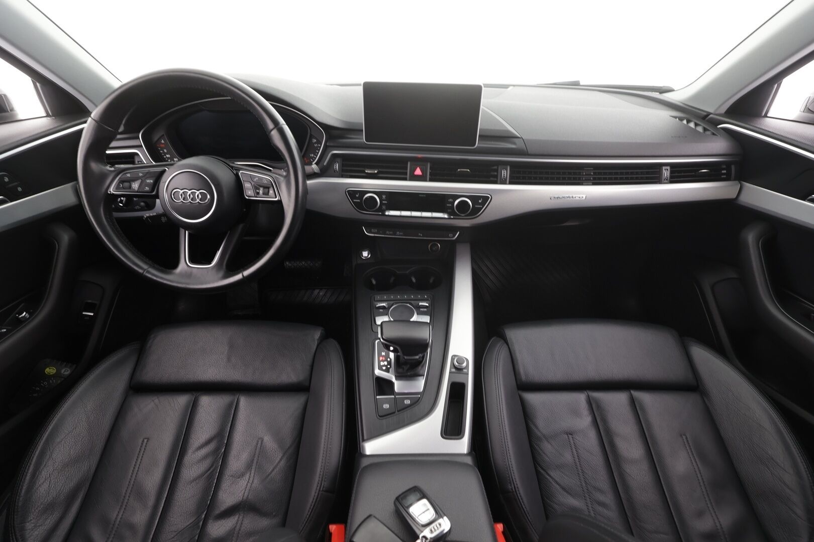 Audi A4 2016 Sedan First Edition Business Sport 2,0 TDI 140 kW quattro S tronic * Webasto / Digimittaristo / Koukku / Sporttinahat * - Suomi-auto 