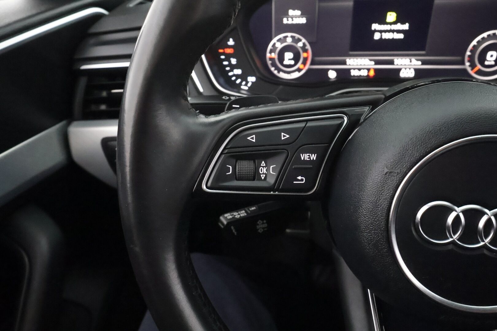 Audi A4 2016 Sedan First Edition Business Sport 2,0 TDI 140 kW quattro S tronic * Webasto / Digimittaristo / Koukku / Sporttinahat * - Suomi-auto 