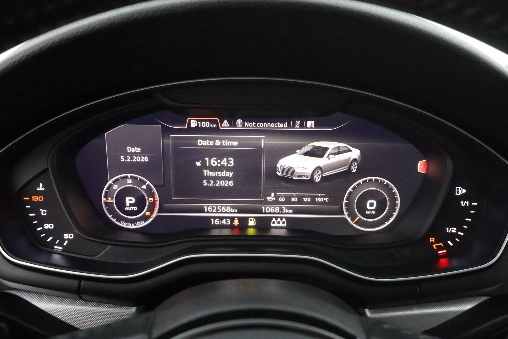 Audi A4 2016 Sedan First Edition Business Sport 2,0 TDI 140 kW quattro S tronic * Webasto / Koukku / Navi / Sporttinahat * - Suomi-auto 