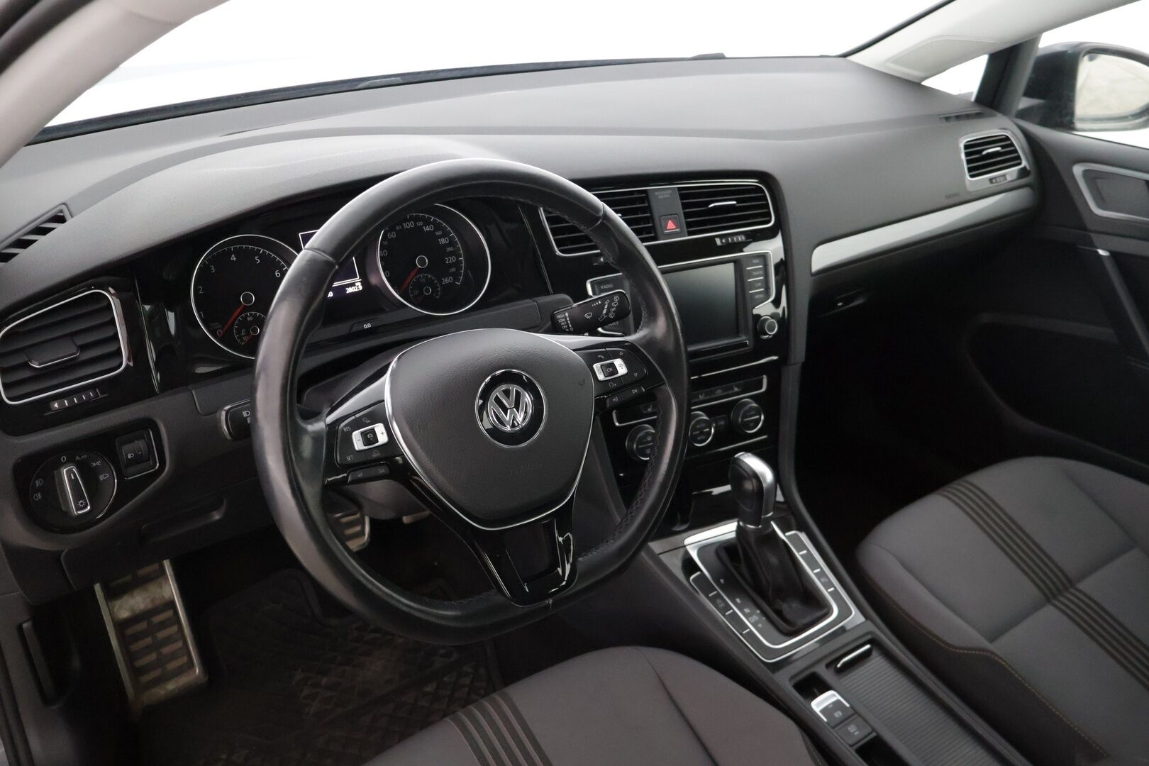Volkswagen Golf 2016 Variant Allstar 1,4 TSI 92 kW (125 hv) DSG-automaatti * Adapt.vakkari / Webasto / Suomi-auto / CarPlay / Tutkat * - * Juuri tullut / Hyvin huollettu / 2-renkaat ja vanteet ** 