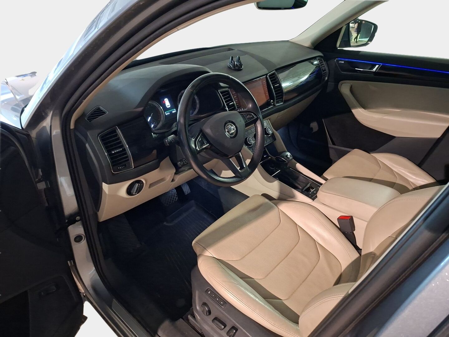 Skoda Kodiaq 2017 1,4 TSI ACT Exclusive DSG Autom. - | ACC | 360 | Webasto | Koukku | Muistipenkit | Suomi-auto | Canton | Ilmastoidut penkit | Keyless go | Panorama | Carplay |