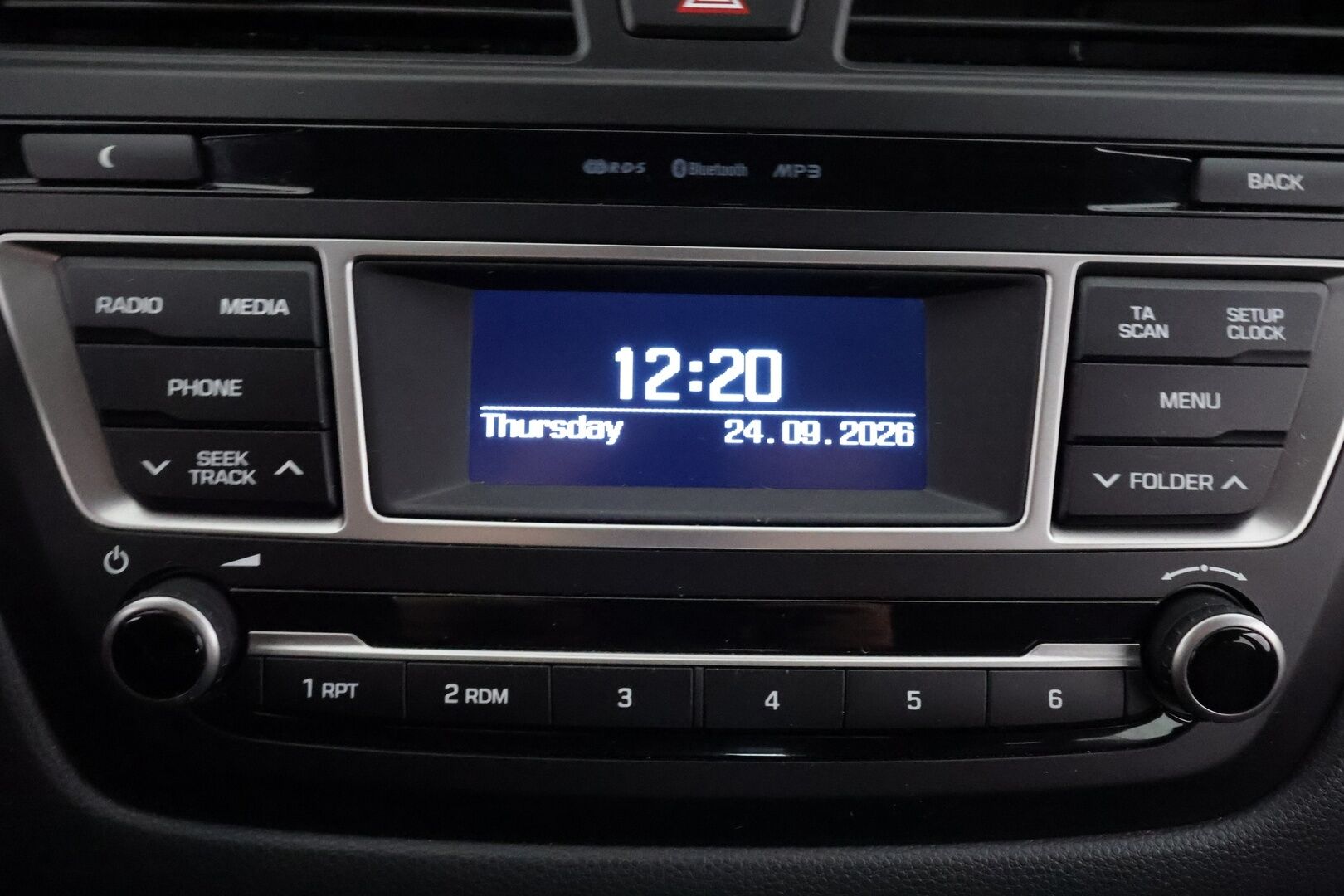 Hyundai i20 5d 2018 1,2 5MT ISG fresh - | Ratinlämmitys | Bluetooth | Ilmastointi | Facelift | Sähköpeilit | Kahdet renkaat | 1-om Suomi-auto |