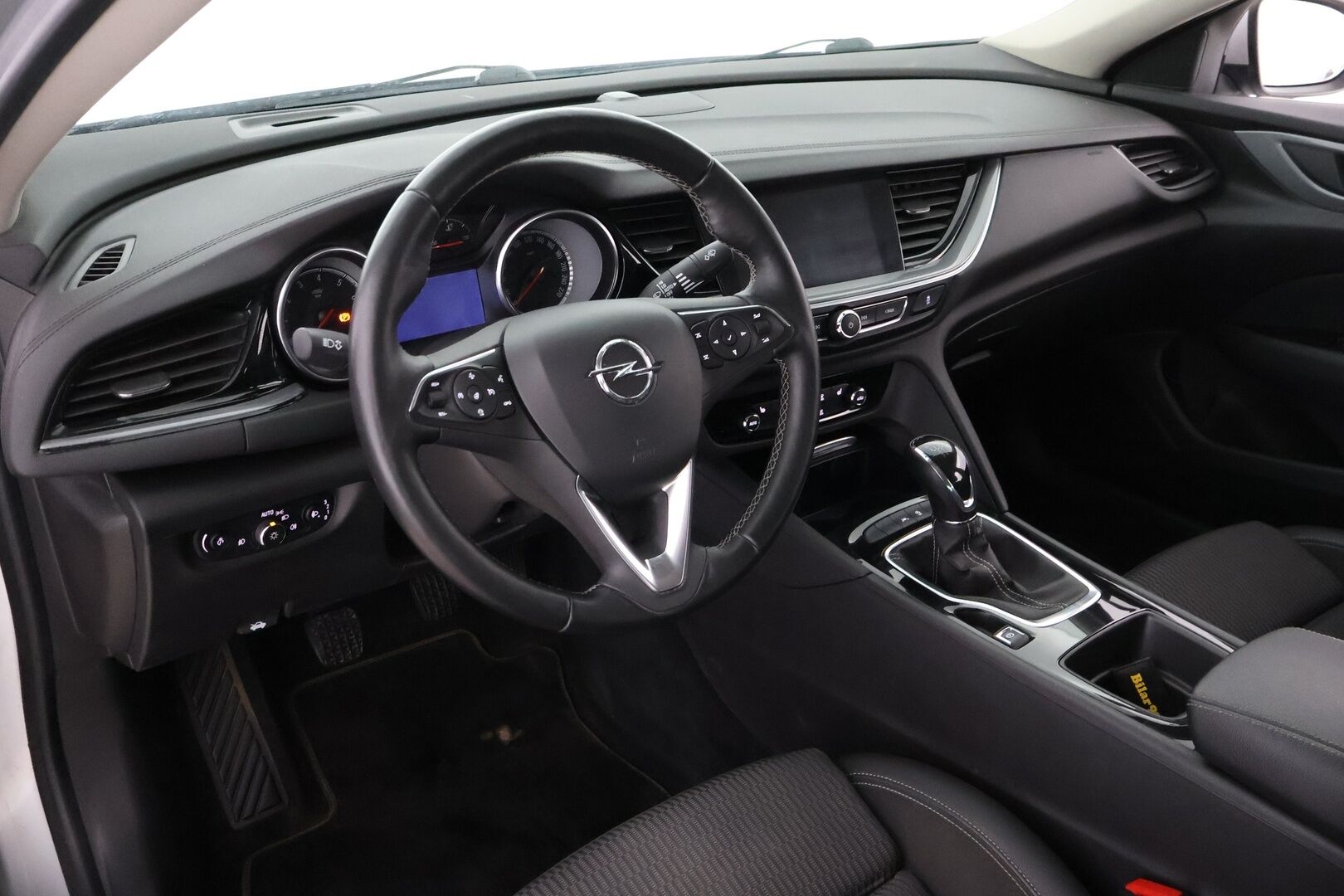 Opel Insignia 2018 Grand Sport Enjoy 1.5 Turbo ECOTEC Start/Stop 121kW MT6 - *Peruutuskamera / Vetokoukku / Vakkari / Navi / Ratinlämmitys / Juuri saapunut Tampereelle!*