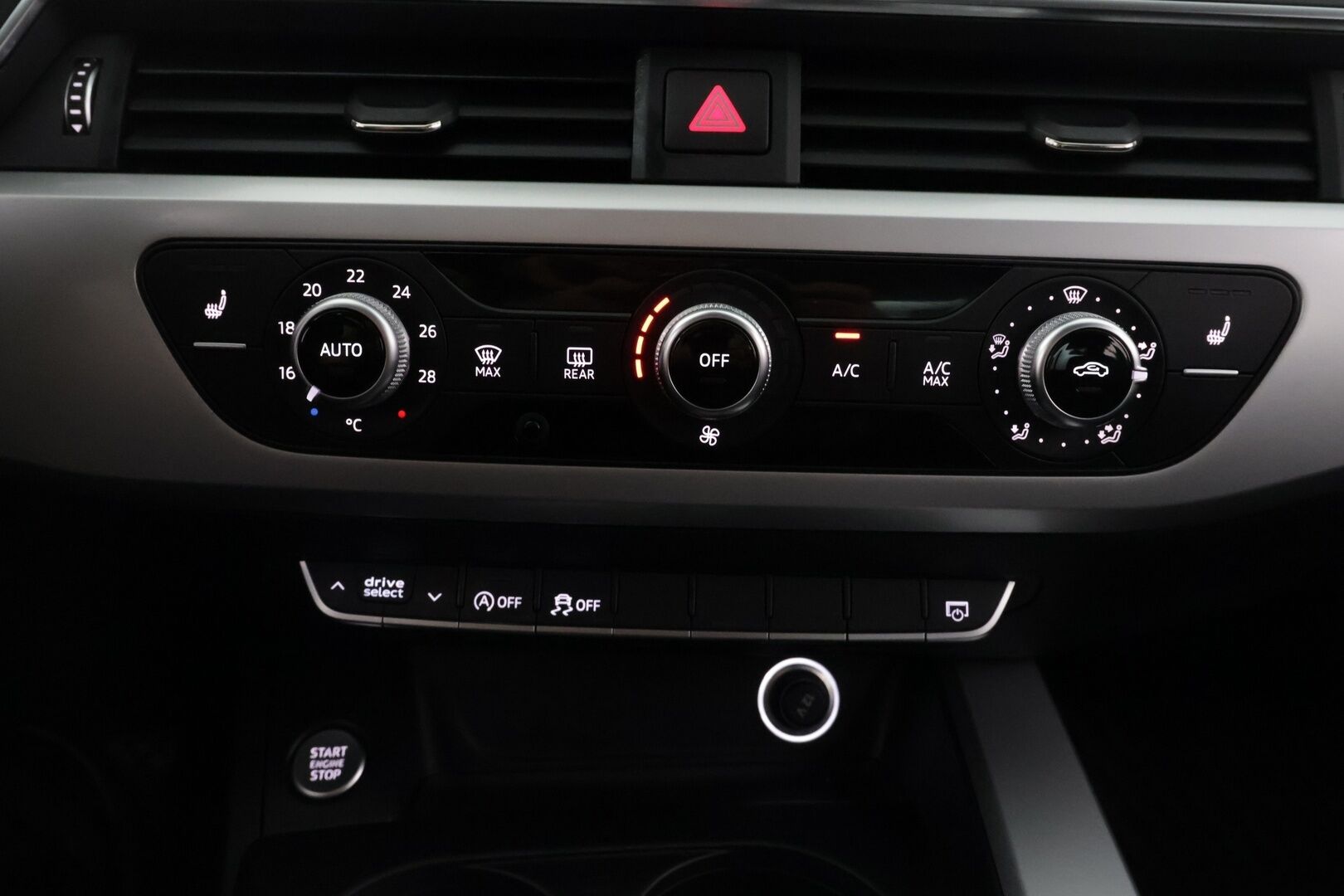 Audi A4 2018 Sedan Business 1,4 TFSI 110 kW S tronic - *Vakkari / Lohko / Tutkat / Bluetooth*