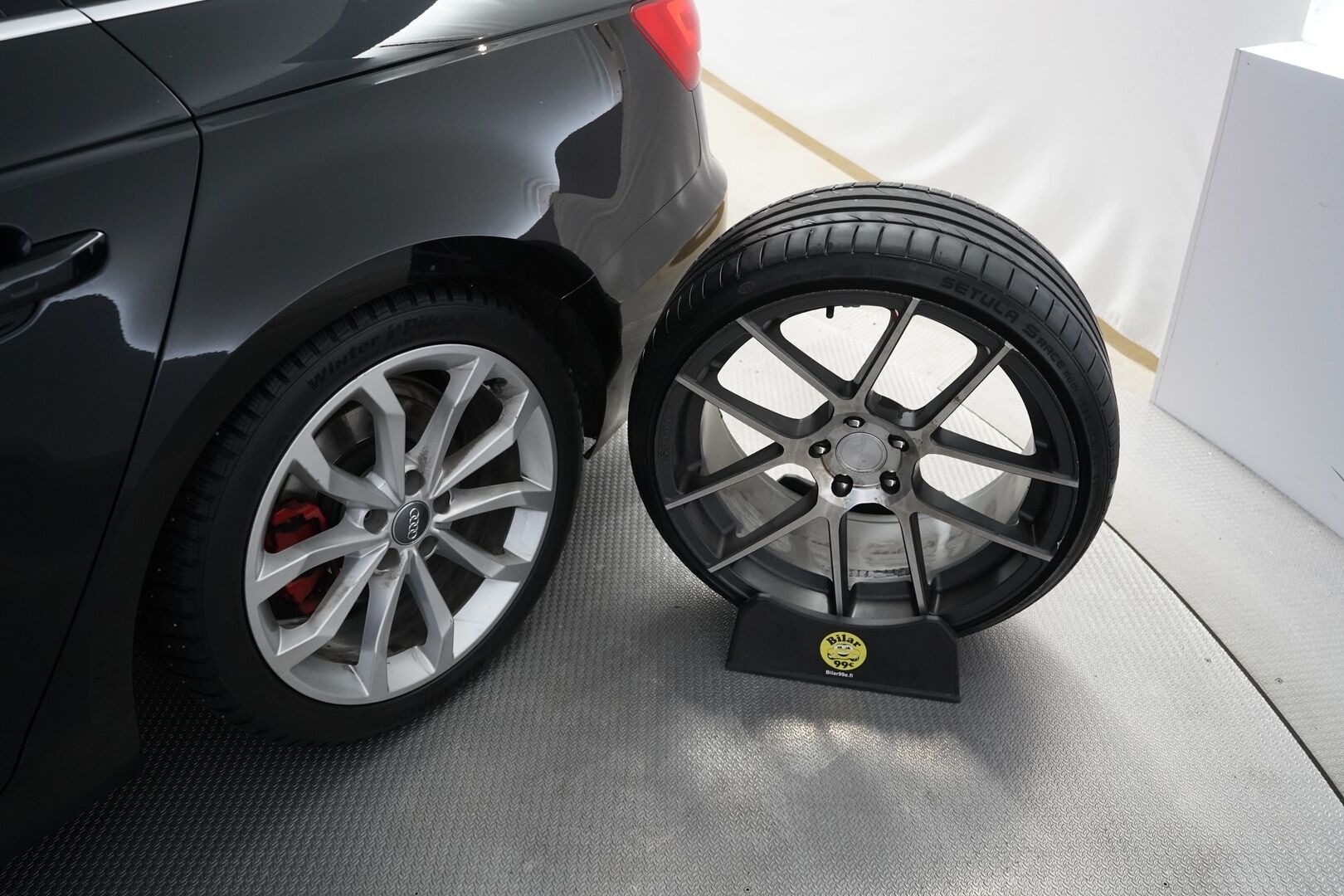 Audi A4 2016 Avant Business Sport 2,0 TDI 140 kW quattro S tronic *Webasto / ACC / S-Line* - Kahdet vanteet / S-Line / Neliveto - HULLU BLACKWEEK KORKOTARJOUS 2,49%