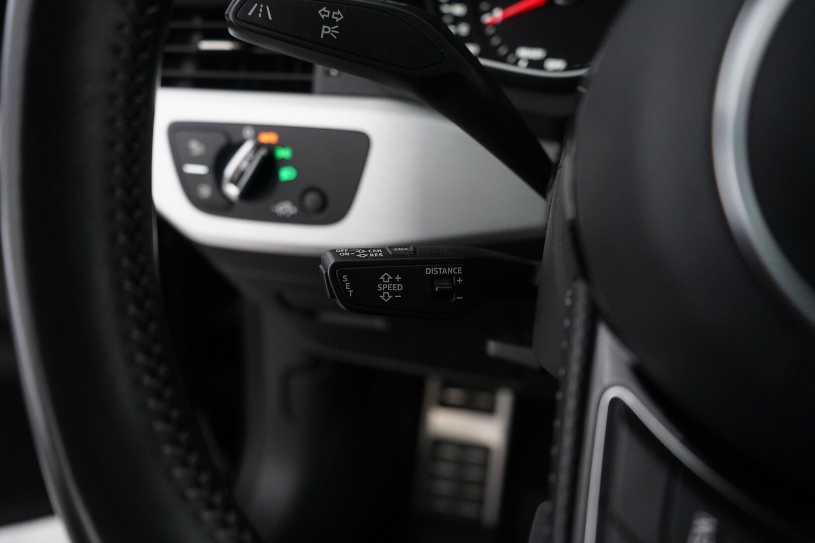 Audi A4 2016 Avant Business Sport 2,0 TDI 140 kW quattro S tronic *Webasto / ACC / S-Line* - Kahdet vanteet / S-Line / Neliveto - HULLU BLACKWEEK KORKOTARJOUS 2,49%