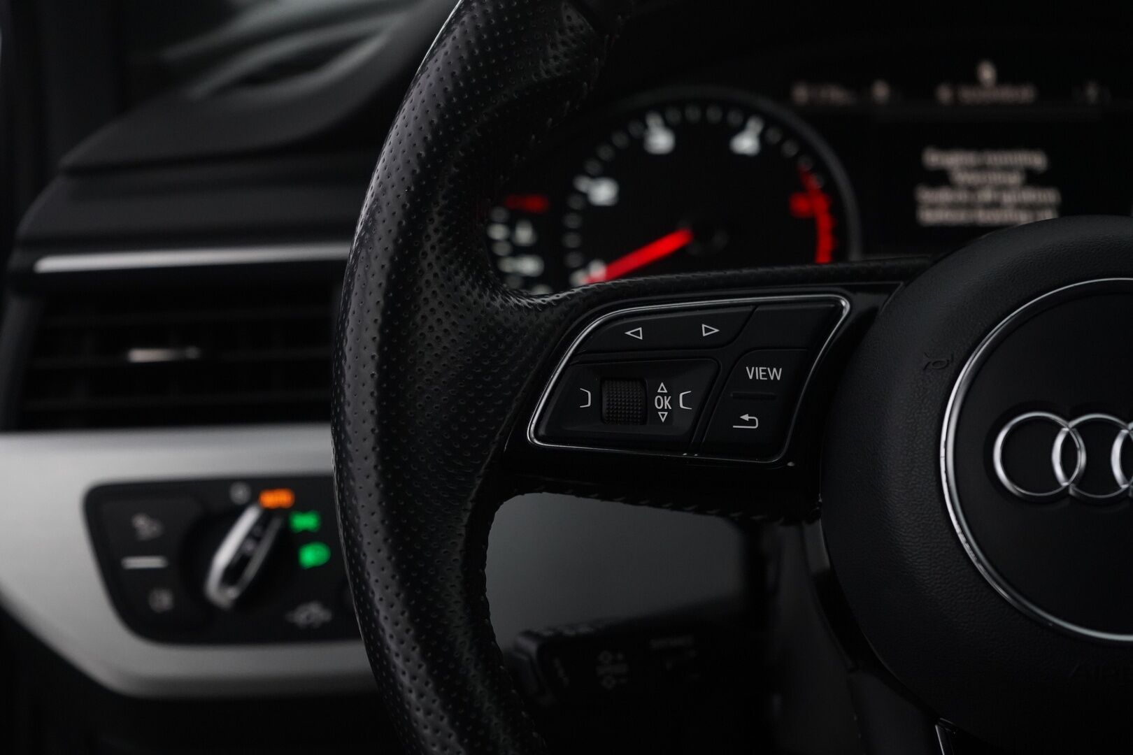 Audi A4 2016 Avant Business Sport 2,0 TDI 140 kW quattro S tronic *Webasto / ACC / S-Line* - Kahdet vanteet / S-Line / Neliveto - HULLU BLACKWEEK KORKOTARJOUS 2,49%