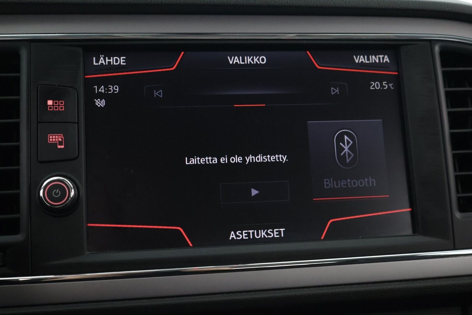 Seat Leon ST 2017 1,0 TSI 115 Ecomotive Style Business DSG - *Suomi-auto / Lohkolämmitin sisäpistokkeella / LED-ajovalot / Vetokoukku / Navigointi / Vakkari / 2x renkaat alumiinivantein*